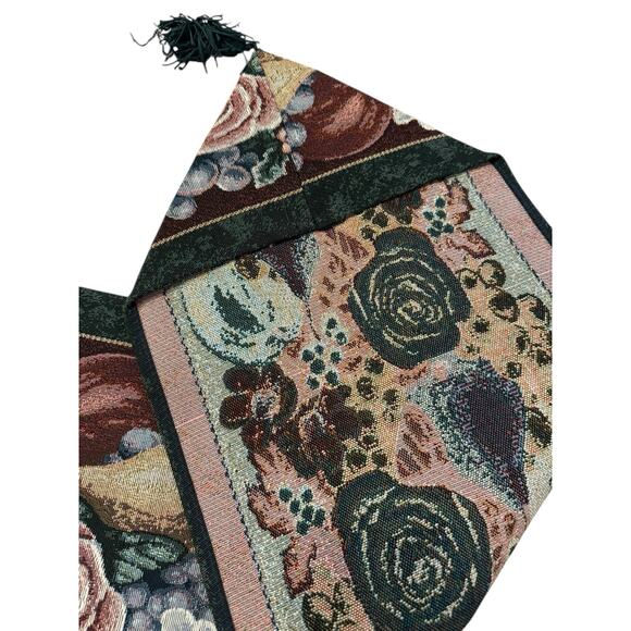 Howard Victorian Christmas Tapestry Table Runner 5 ft 6.5 Inches X 12 Tassels - Picture 4 of 5